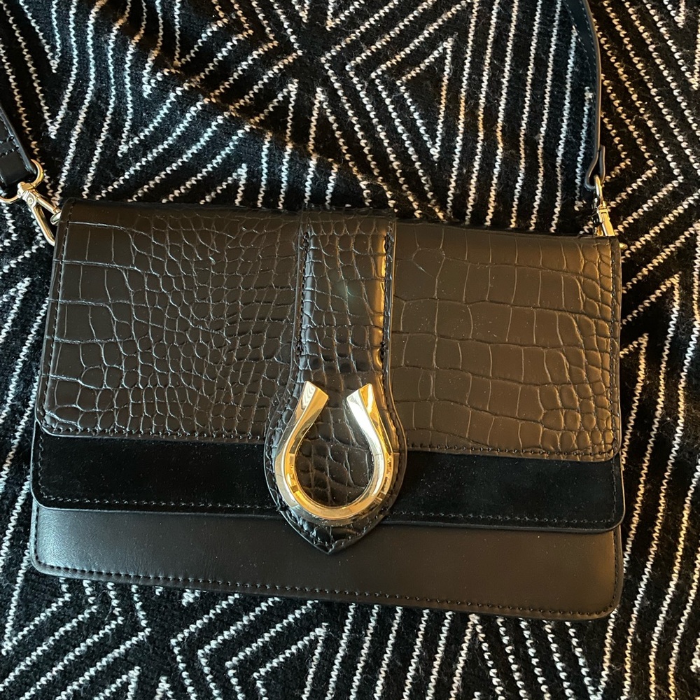 Zara black purse with gold detail